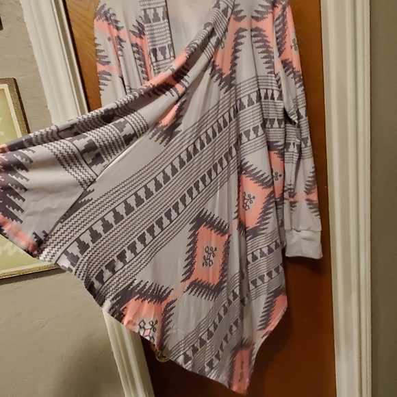 Cardigan - Picture 4 of 4